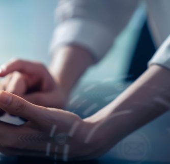 SMI simplifie les échanges avec ses clients